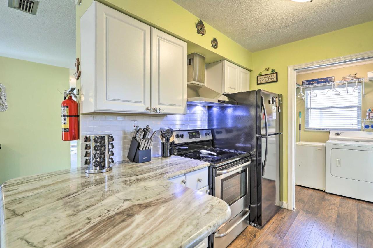 Cape Canaveral Cottage With Hot Tub Walk To Beach 외부 사진