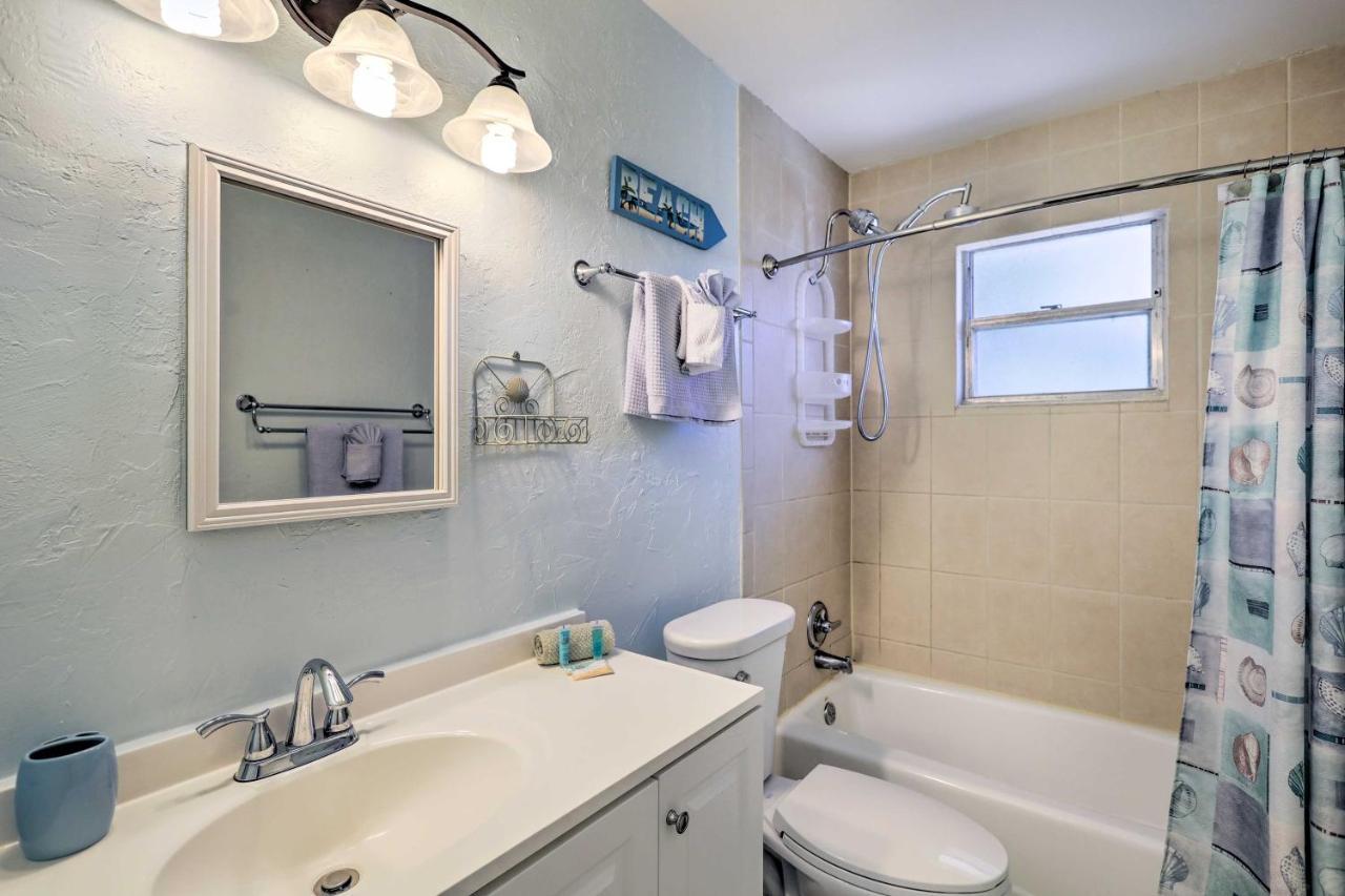 Cape Canaveral Cottage With Hot Tub Walk To Beach 외부 사진